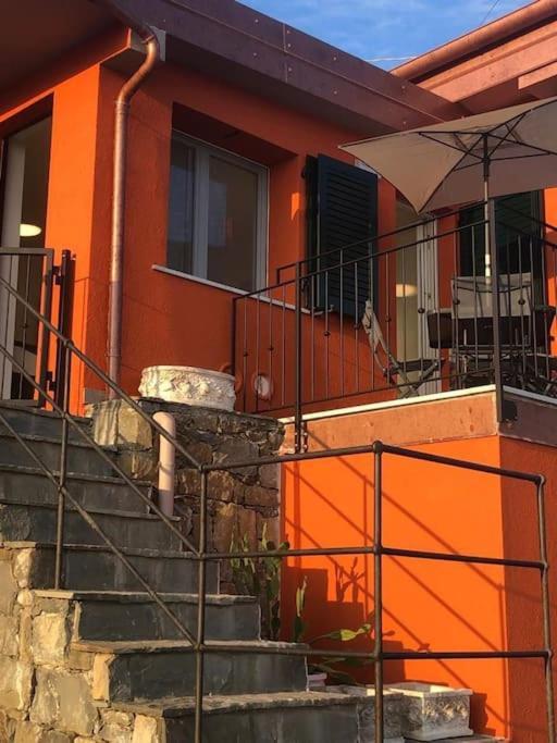 Orangehouse Cinque Terre. Private Parking Βίλα Ριοματζόρε Εξωτερικό φωτογραφία