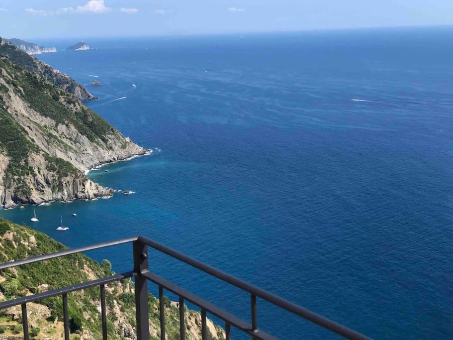 Orangehouse Cinque Terre. Private Parking Βίλα Ριοματζόρε Εξωτερικό φωτογραφία