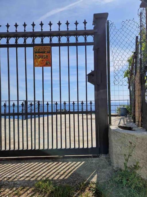 Orangehouse Cinque Terre. Private Parking Βίλα Ριοματζόρε Εξωτερικό φωτογραφία