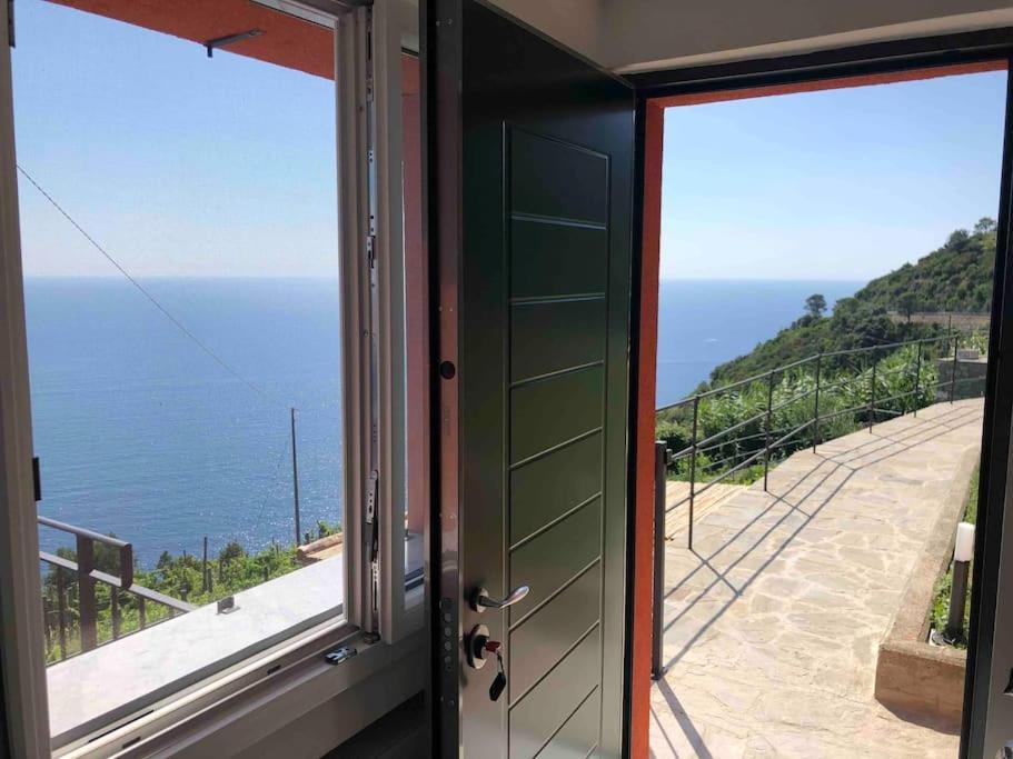 Orangehouse Cinque Terre. Private Parking Βίλα Ριοματζόρε Εξωτερικό φωτογραφία