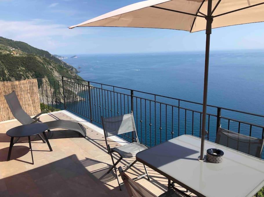 Orangehouse Cinque Terre. Private Parking Βίλα Ριοματζόρε Εξωτερικό φωτογραφία